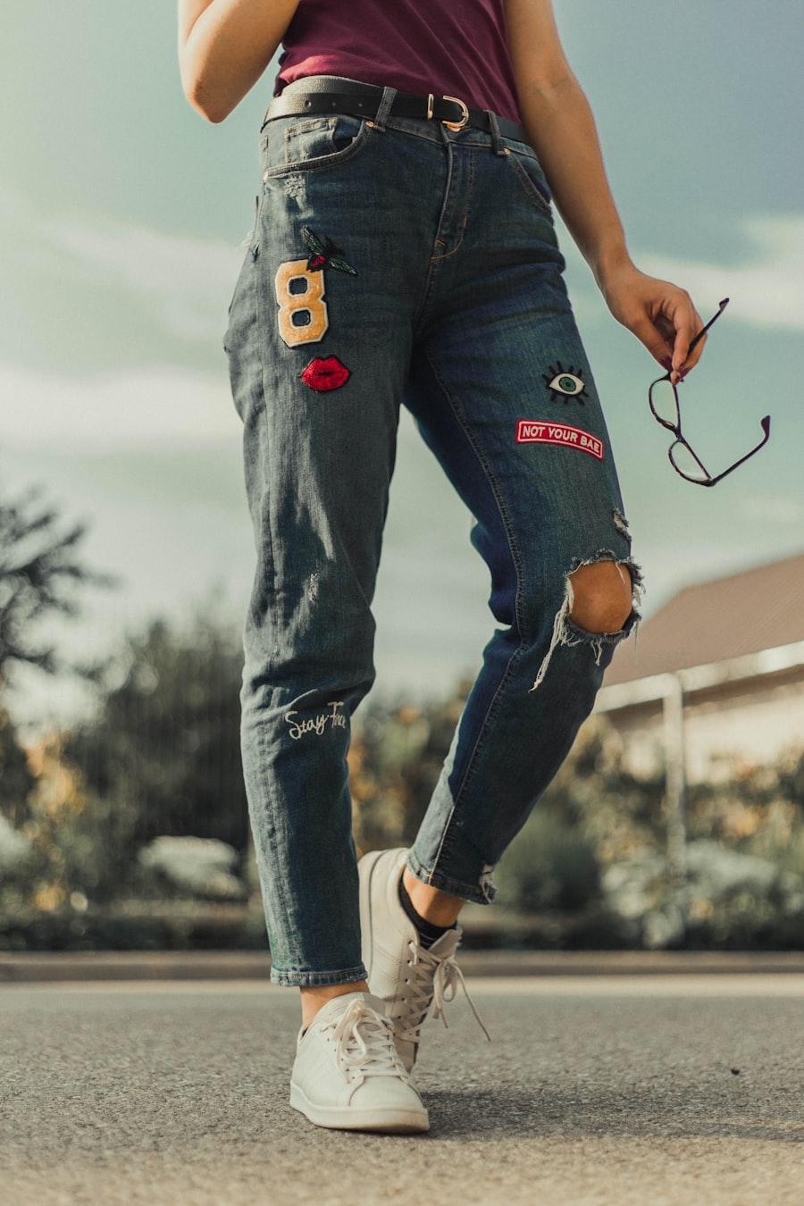 Jean Wide Leg Distressed